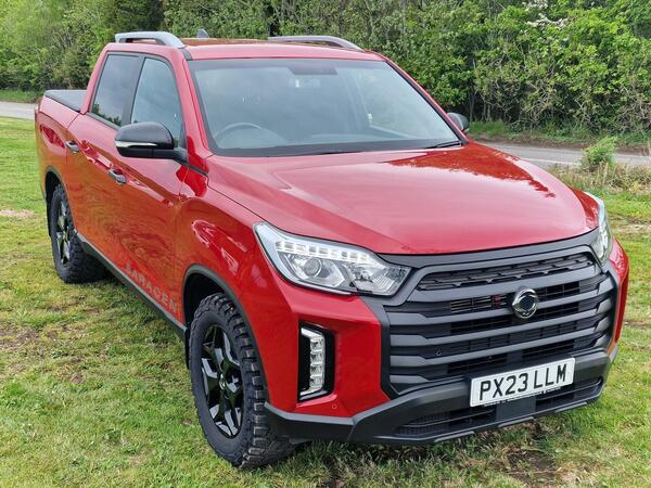 SsangYong Musso 2.2D Saracen Auto 4WD Euro 6 4dr