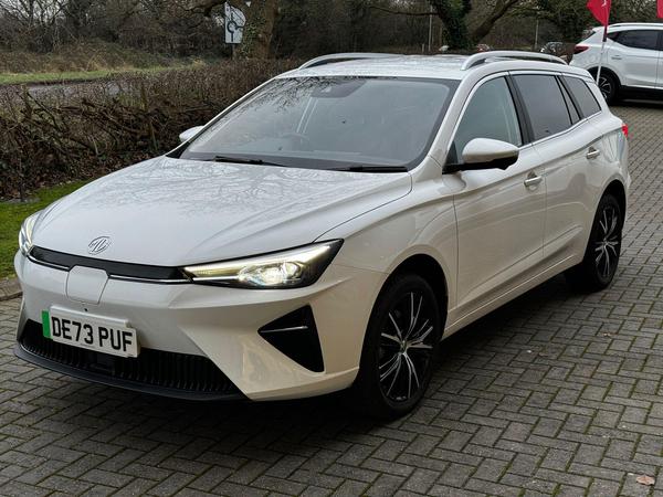 MG MG5 61.1kWh Trophy Auto 5dr