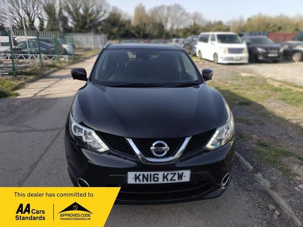 Nissan Qashqai 1.2 DIG-T N-Connecta 2WD Euro 6 (s/s) 5dr