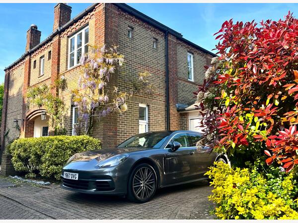 Porsche Panamera 2.9 V6 E-Hybrid 14kWh 4 Sport Turismo PDK 4WD Euro 6 (s/s) 5dr