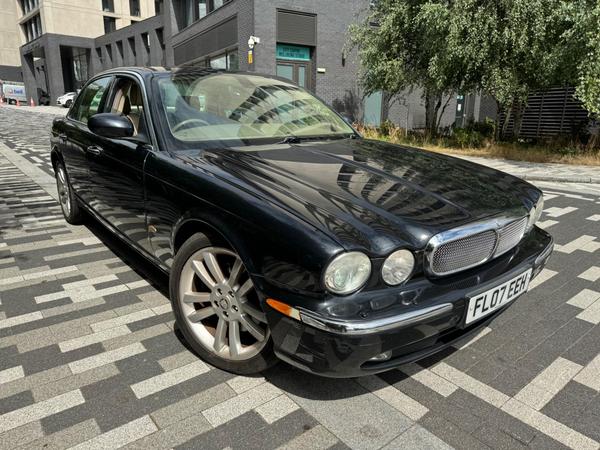 Jaguar XJ 2.7 TDVi Sovereign 4dr