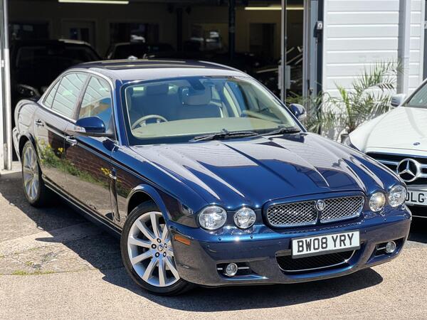 Jaguar XJ 3.0 Executive 4dr