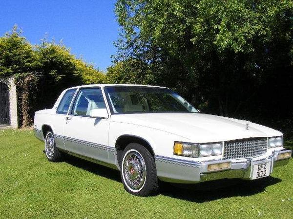 Cadillac De Ville COUPE DE VILLE 4.5 V8 2dr