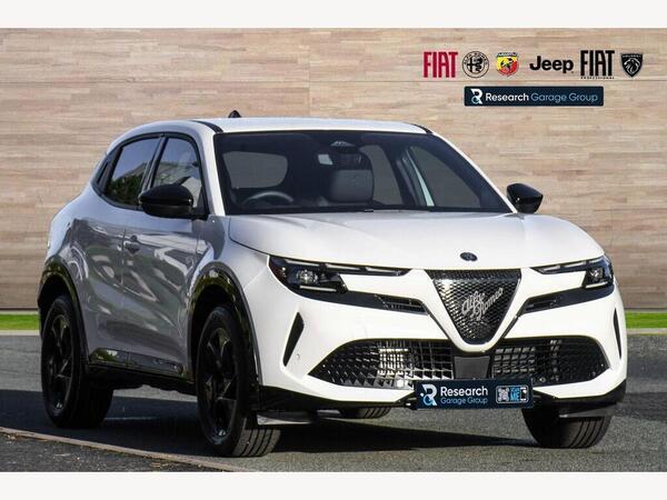 Alfa Romeo Junior 1.2 MHEV Ibrida e-DCT Euro 6 (s/s) 5dr