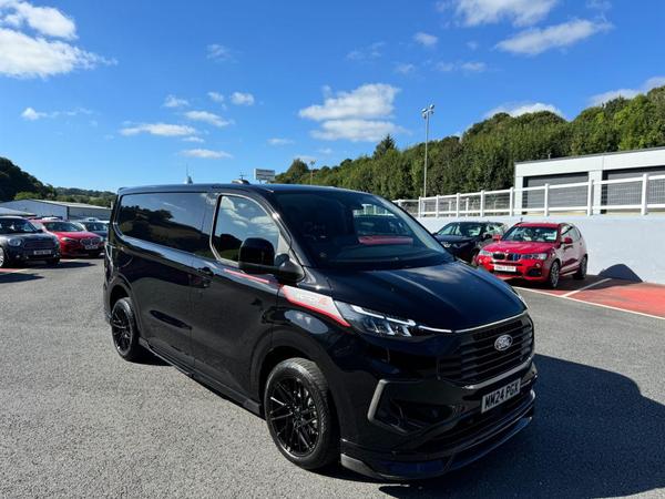 Ford Transit Custom MOTION R 320 2.0 170 L1H1 Auto Diesel Panel Van Full MOTION R Carbon Packages