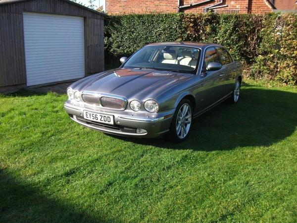 Jaguar XJ 4.2 XJ8 Sovereign 4dr