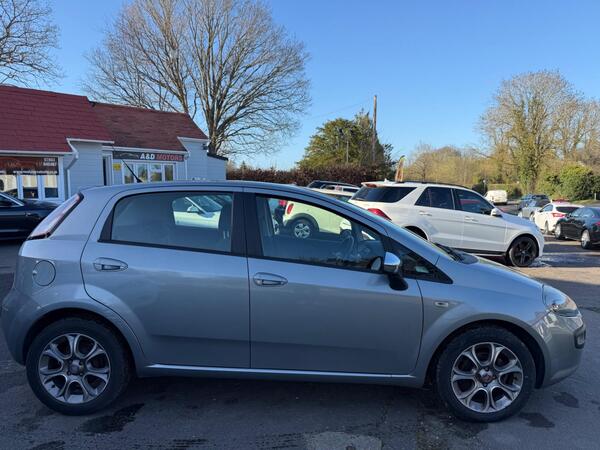 Fiat Punto Evo 1.4 GP Euro 5 (s/s) 5dr