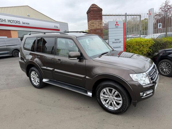 Mitsubishi Shogun 3.2 DI-DC SG3 Auto 4WD Euro 6 5dr LWB