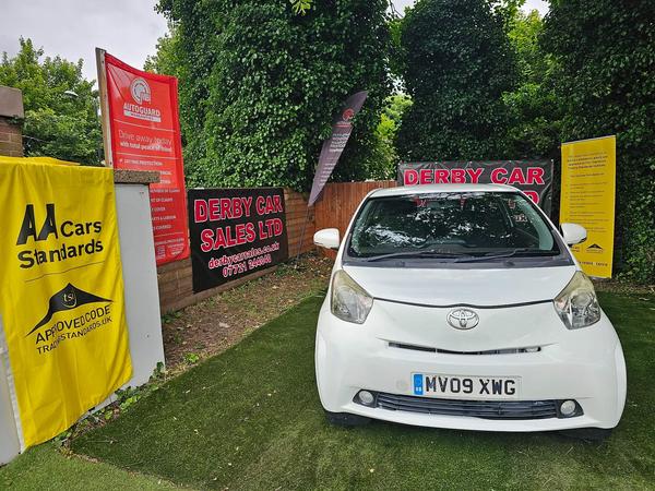 Toyota iQ 1.0 VVT-i 2 Euro 4 3dr