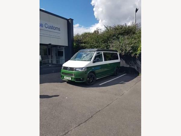 Volkswagen Transporter Sportline 2.0 BiTDI Sportline T32 Kombi 4dr Diesel Manual L3 H1 (205 g/km, 178 bhp)