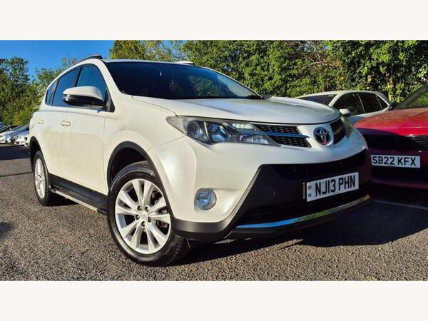 Toyota RAV4 2.2 D-CAT Invincible Auto 4WD Euro 5 5dr