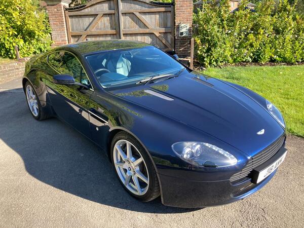 Aston Martin Vantage 4.3 V8 Euro 4 2dr