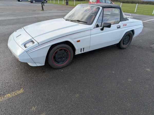 Reliant Scimitar SS1 1.6 2dr