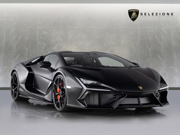 Lamborghini Revuelto