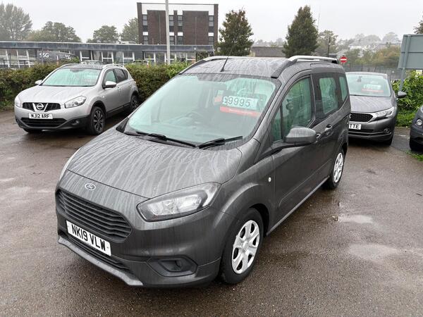 Ford Tourneo Courier 1.5 TDCi Zetec Euro 6 5dr