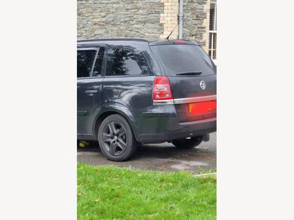 Vauxhall Zafira 1.6 16V Exclusiv Euro 5 5dr