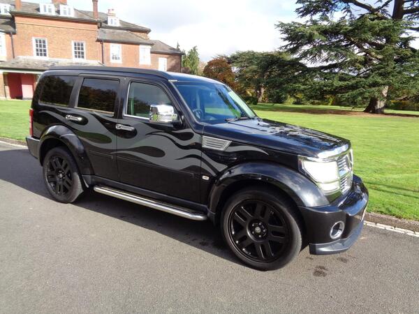 Dodge Nitro 2.8 CRD SXT 5dr