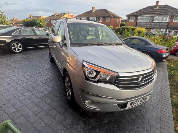 SsangYong Turismo 2.2D ELX T-Tronic 4WD Selectable Euro 6 5dr