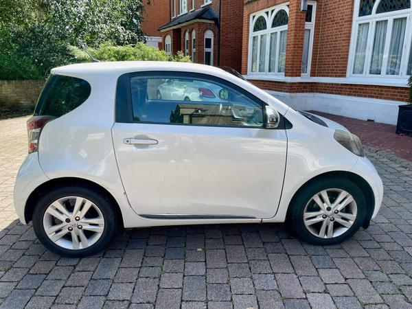 Toyota iQ 1.33 Dual VVT-i 3 Euro 4 (s/s) 3dr
