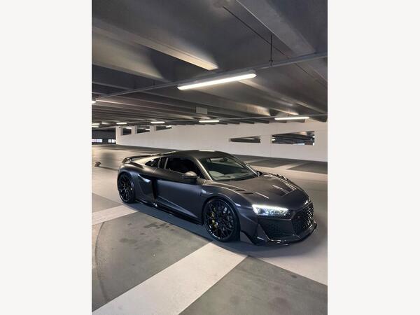 Audi R8 5.2 FSI V10 Performance S Tronic Euro 6 (s/s) 2dr