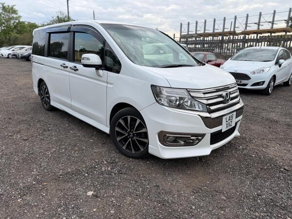 Honda Stepwagon COOL SPADA 2.0 PETROL AUTOMATIC 8 SEATS 5dr