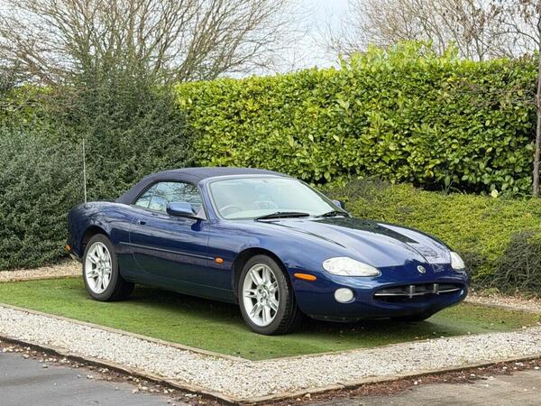 Jaguar XK8 4.0 2dr