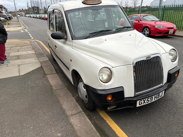 London Taxis International TX4 2.5 TD Bronze 4dr