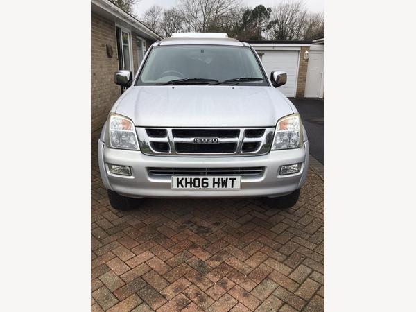 Isuzu Rodeo 3.0 TD Denver Max Pickup 4dr Diesel Manual 4WD (243 g/km, 129 bhp)