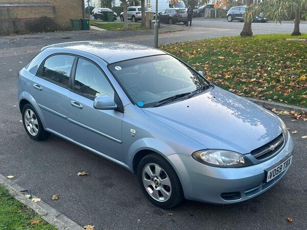 Chevrolet Lacetti 1.6 SX 5dr