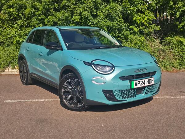 Fiat 600e 54kWh La Prima Auto 5dr