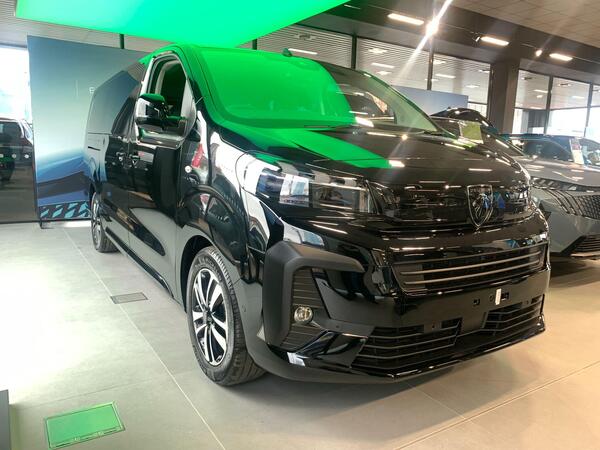 Peugeot e-Traveller 75kWh Allure Long MPV Auto LWB 5dr (8 Seat, 11kW Charger)