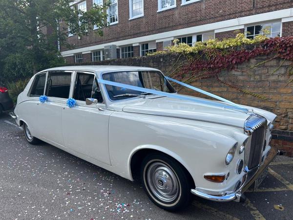 Daimler Limousine 4.2 4dr