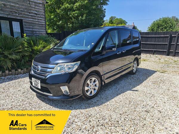 Nissan Serena HYBRID HIGHWAY STAR CARPLAY 5dr