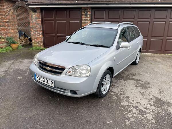 Chevrolet Lacetti 1.6 SX 5dr