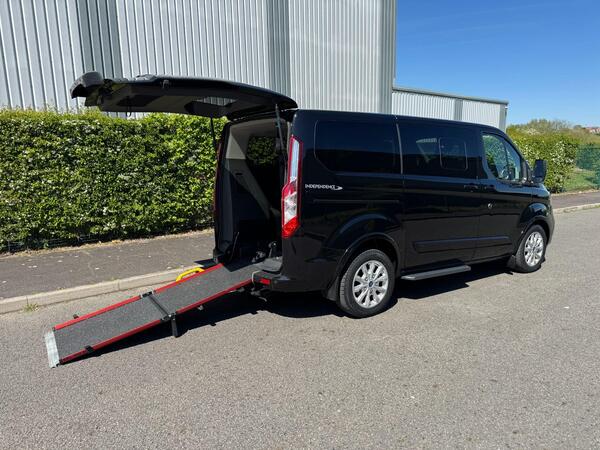 Ford Tourneo Custom 2.0 320 EcoBlue Titanium L1 Euro 6 (s/s) 5dr