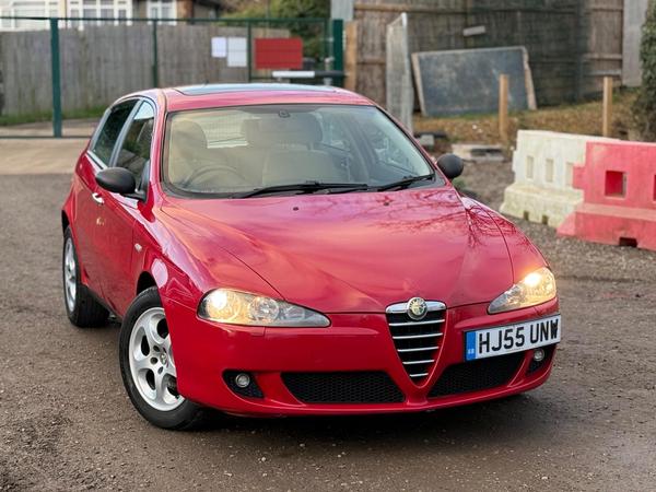 Alfa Romeo 147 1.6 T.Spark Lusso 5dr