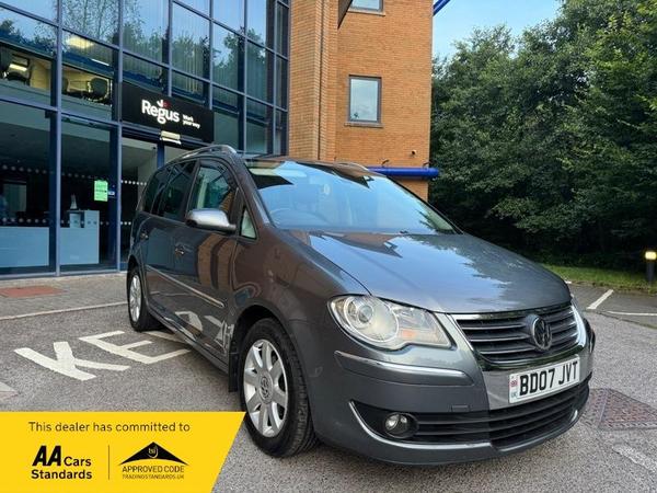 Volkswagen Touran 2.0 TDI Sport 5dr (5 Seats)