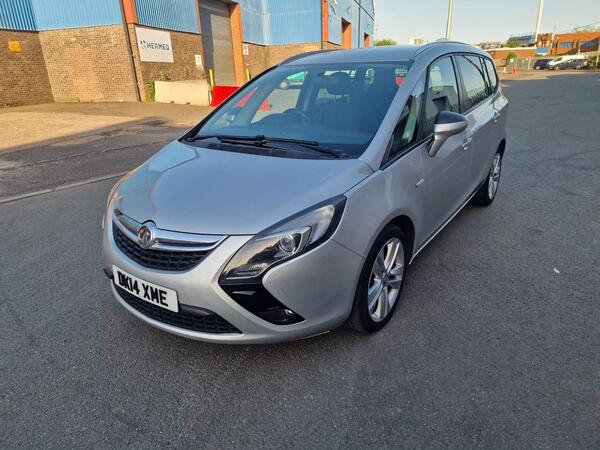 Vauxhall Zafira Tourer 2.0 CDTi SRi Euro 5 5dr