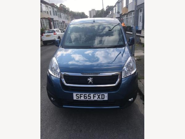 Peugeot Horizon 1.6 partner s W.A.V 5 seats sat nav