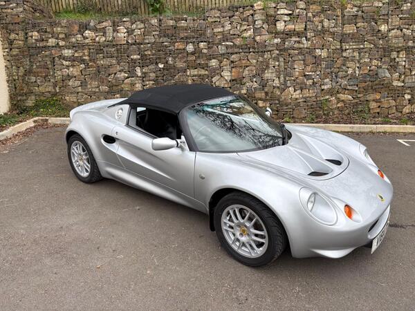 Lotus Elise 1.8 2dr