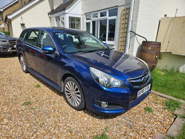 Subaru Legacy 2.5i SE Sport Tourer Lineartronic 4WD Euro 5 5dr (SNavPlus)