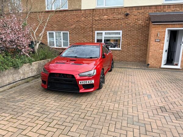 Mitsubishi Lancer 2.0T EVO X GSR FQ-300 Saloon 4dr Petrol SST 4WD Euro 4 (290 ps)
