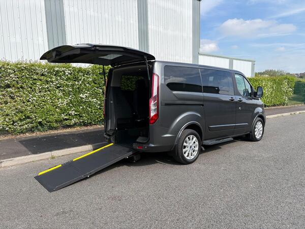 Ford Tourneo Custom 2.0 310 EcoBlue Titanium Auto L1 Euro 6 (s/s) 5dr