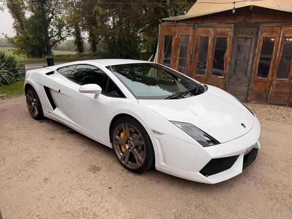 Lamborghini Gallardo 5.2 V10 LP 560-4 EGear 4WD Euro 4 2dr