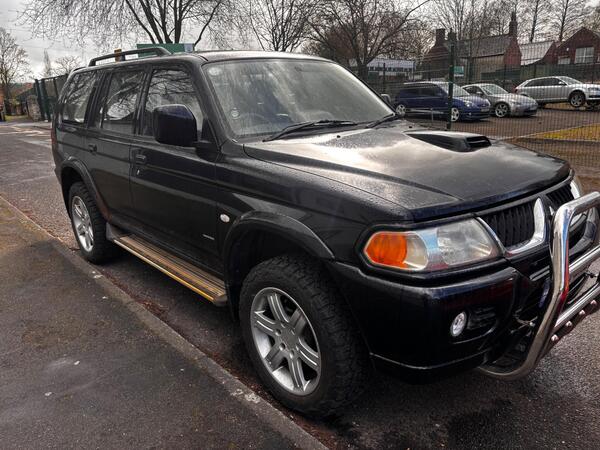 Mitsubishi Shogun Sport 2.5 TD Warrior 5dr
