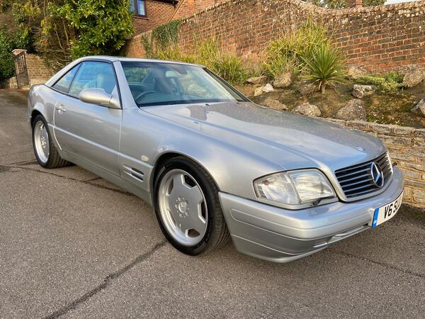 Mercedes-Benz SL 3.2 SL320 2dr