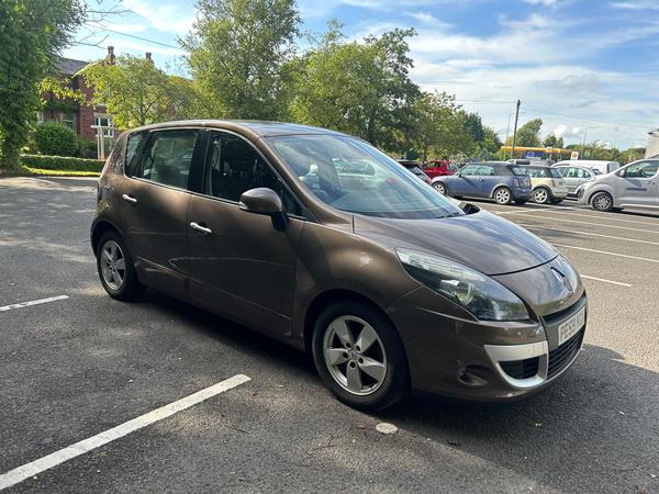 Renault Scenic 1.5 dCi Dynamique Euro 4 5dr