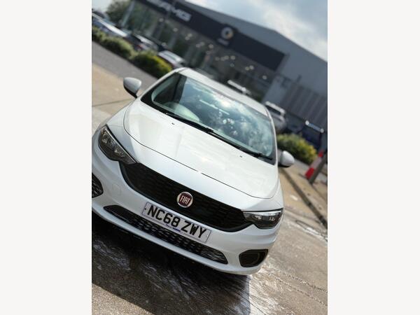 Fiat Tipo 1.4 MPI Easy Euro 6 5dr