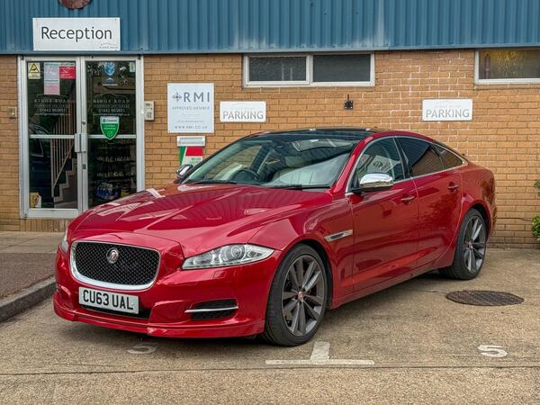 Jaguar XJ 3.0d V6 Portfolio Auto Euro 5 (s/s) 4dr