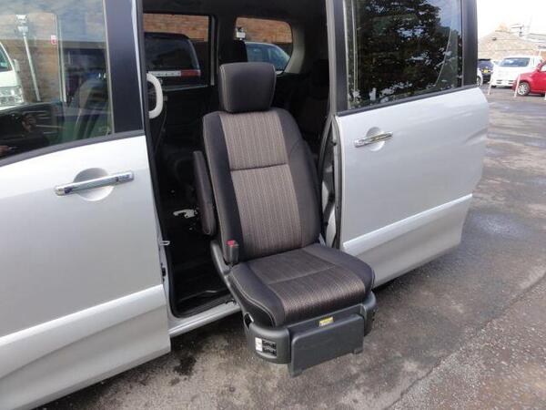 Nissan Serena S-HYBRID WELCAB DISABLED SEAT 2.0 7dr
